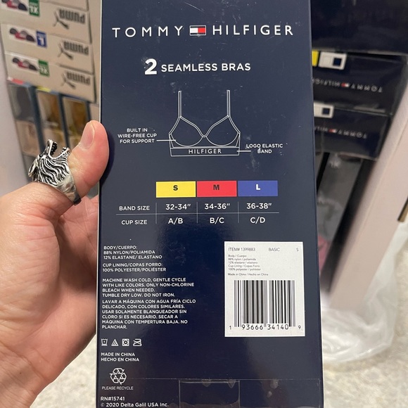 NIB 2-Pack Women’s Size Small Tommy Hilfiger Seamless Bras In White And Navy - Picture 6 of 8